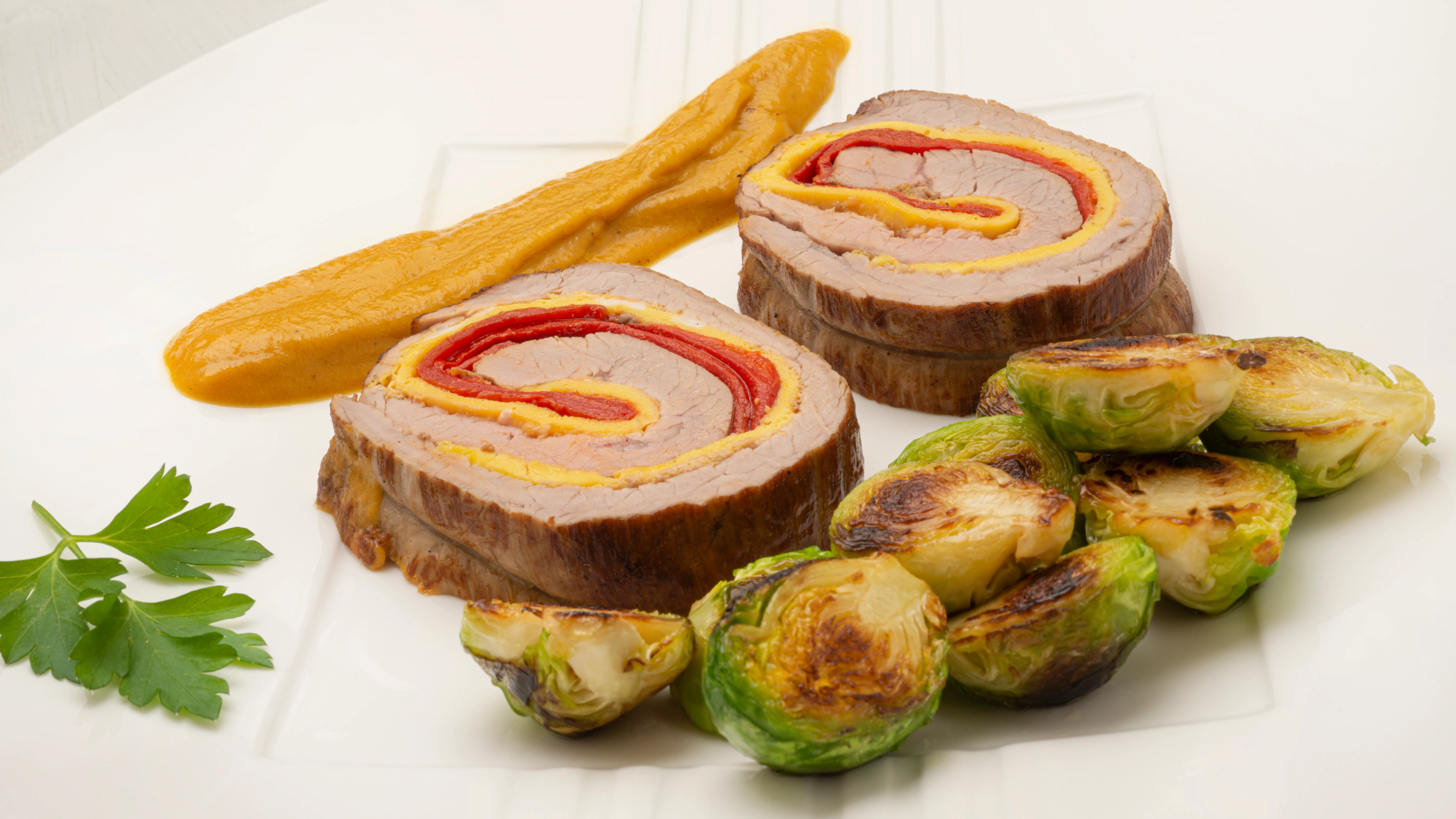 Receta f&aacute;cil y vistosa: aleta rellena de pimientos y tortilla
