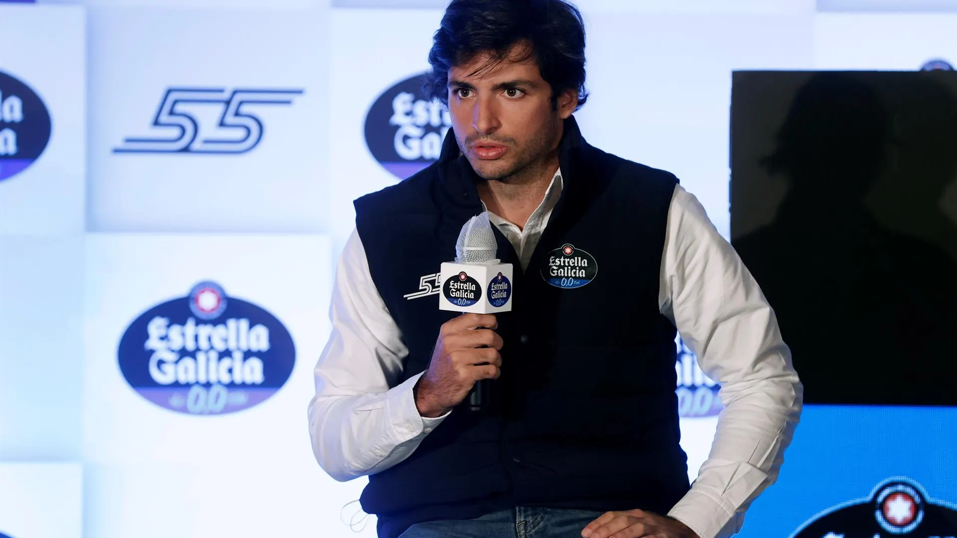 Carlos Sainz, durante un encuentro con los medios