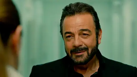 Hünkar responde a la propuesta de Fekeli y desata la ira de Yilmaz y Fekeli Hünkar responde a la propuesta de Fekeli y desata la ira de Yilmaz y Fekeli