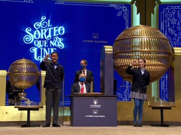 Vídeo: 72.119, segundo premio de la Lotería de Navidad 2021 Vídeo: 72.119, segundo premio de la Lotería de Navidad 2021