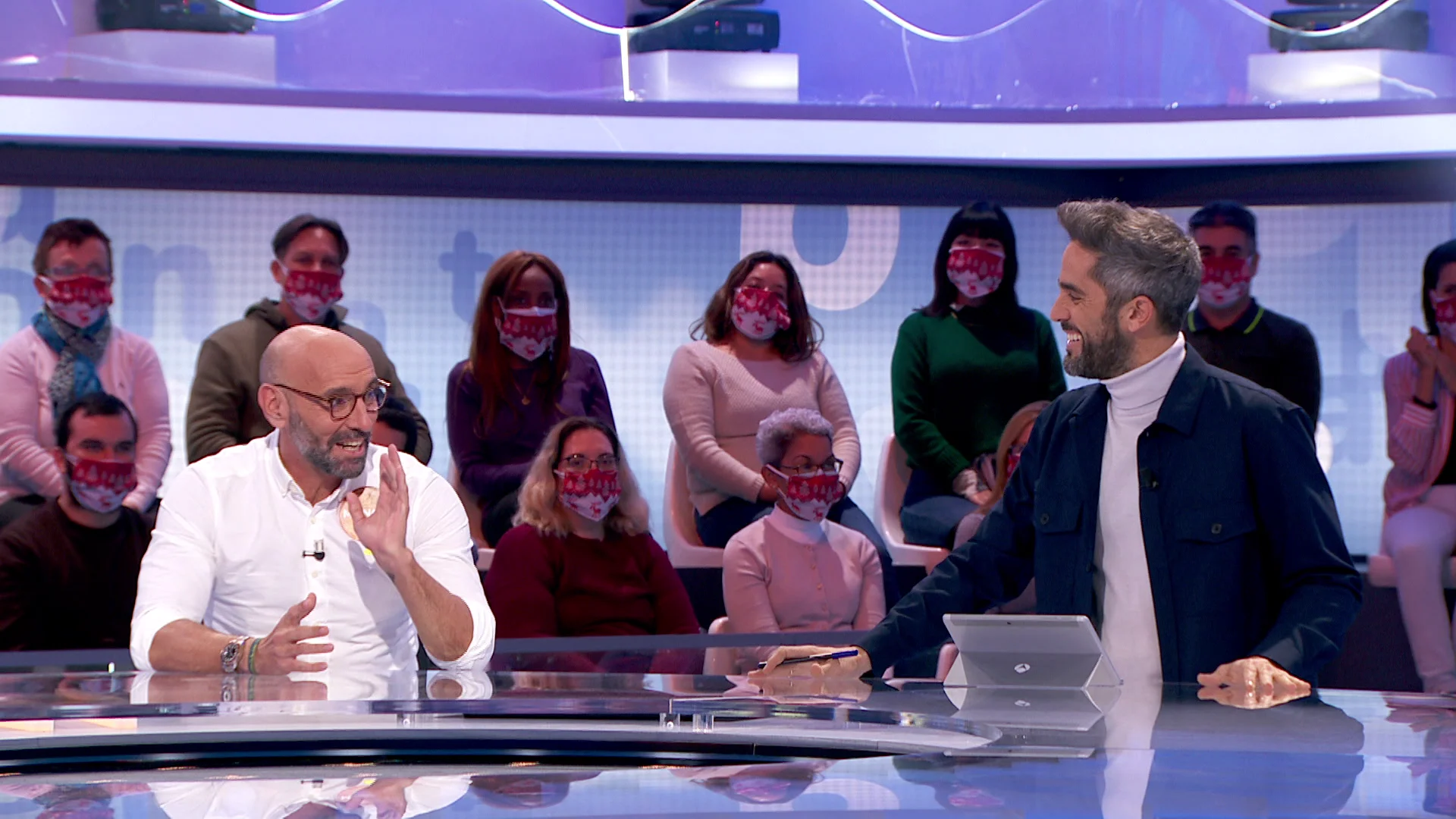 “No sé quién sale perdiendo”, ¿cómo sería el intercambio entre Roberto Leal y Monchi? “No sé quién sale perdiendo”, ¿cómo sería el intercambio entre Roberto Leal y Monchi?