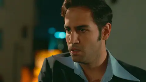 Çetin descubre el compromiso de Gülten Çetin descubre el compromiso de Gülten