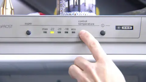 El precio de la luz se dispara un 74% hoy hasta los 181,09 euros/MWh El precio de la luz se dispara un 74% hoy hasta los 181,09 euros/MWh