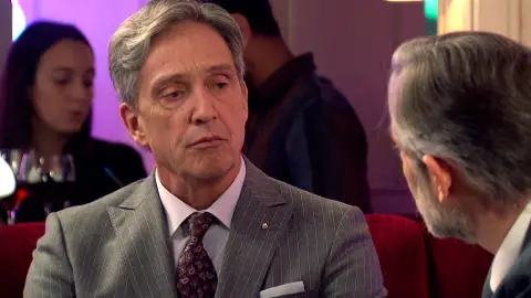 Uriarte recibe una tentadora propuesta… ¡Hundir Garlo! Uriarte recibe una tentadora propuesta… ¡Hundir Garlo!