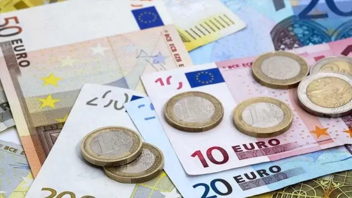 Dinero Dinero