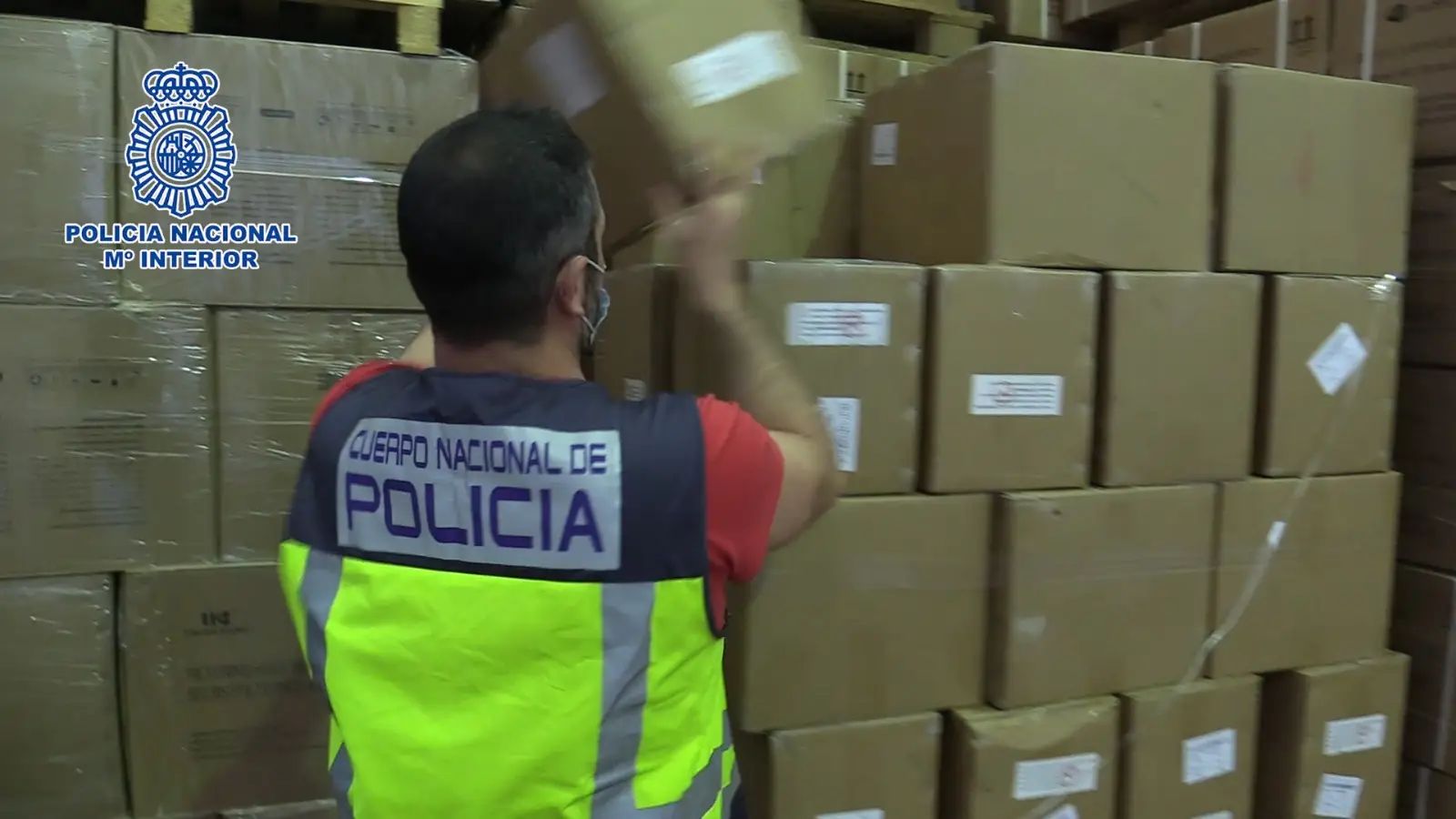 La Policía interviene 300.000 test de antígenos en Fuenlabrada La Policía interviene 300.000 test de antígenos en Fuenlabrada