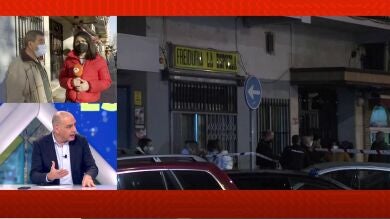 El escenario del doble crimen en la freiduría de Parla: Cuchillos, tijeras y un palo ensangrentado