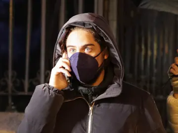 Kiki Morente saliendo del Parque del Retiro Kiki Morente saliendo del Parque del Retiro