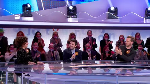 ¡Elegancia, brilli y lentejuelas! Los estilismos de ‘Pasapalabra’ en Nochevieja ¡Elegancia, brilli y lentejuelas! Los estilismos de ‘Pasapalabra’ en Nochevieja