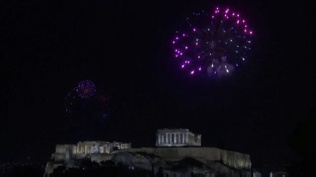 Europa cancela las celebraciones de Nochevieja por la variante &oacute;micron
