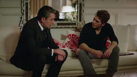 Cihan advierte a su hijo sobre el hombre que asesinó a Gulseren Cihan advierte a su hijo sobre el hombre que asesinó a Gulseren