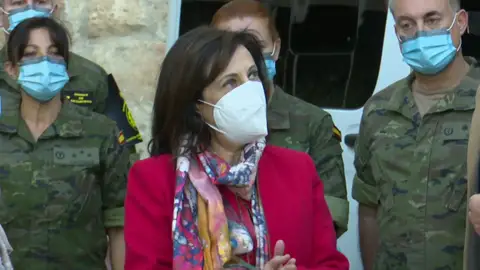 Margarita Robles visita los puntos de vacunación móviles de Defensa Margarita Robles visita los puntos de vacunación móviles de Defensa