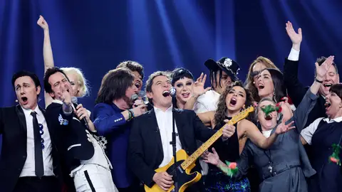 Manel Fuentes canta ‘Jingle Bell Rock’ a guitarra eléctrica Manel Fuentes canta ‘Jingle Bell Rock’ a guitarra eléctrica