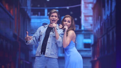 Melody cuenta ‘El chisme’ de Chenoa con Carlos Baute