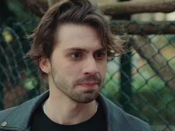 Selçuk descubre quién es su padre: “Es Haluk Güçlü” Selçuk descubre quién es su padre: “Es Haluk Güçlü”