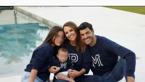 Paula Echevarría junto a su familia Paula Echevarría junto a su familia