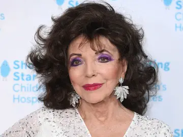 La actriz Joan Collins La actriz Joan Collins