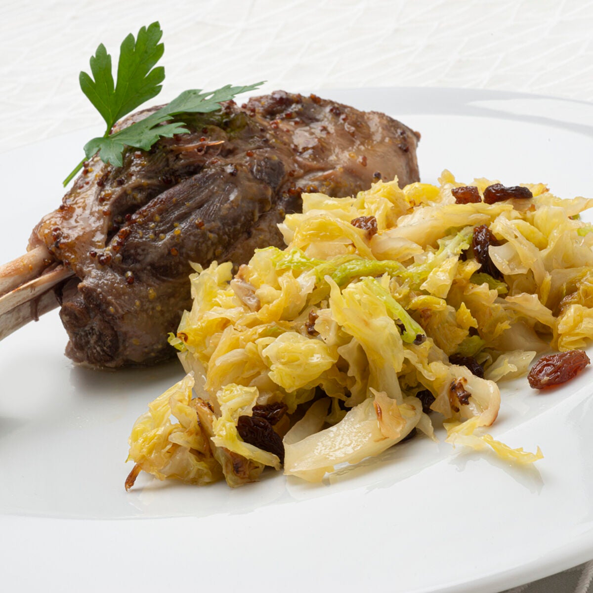 ¡Cuece y al horno! Receta sencilla de jarretes de cordero asados, de Karlos  Arguiñano