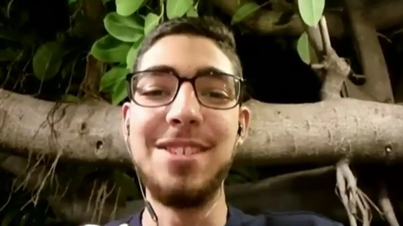Abraham Rodríguez, uno de los palmeros que regresa a casa Abraham Rodríguez, uno de los palmeros que regresa a casa