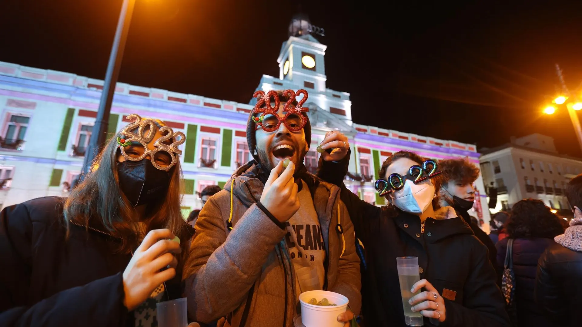 Nueva avalancha de contagios tras Nochevieja: la IA supera por primera vez la barrera de los 2.000 casos