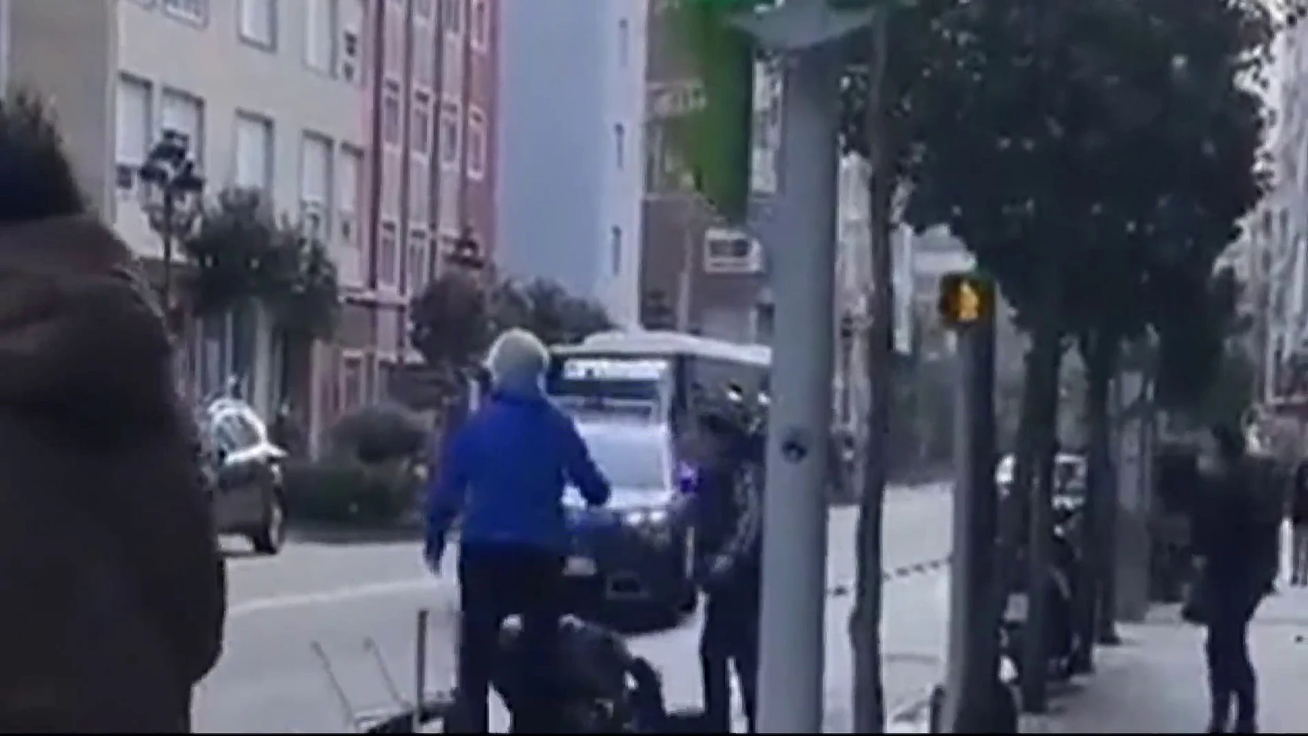 Un hombre recibe una brutal paliza por defender a una mujer a la que habían agredido en Vigo