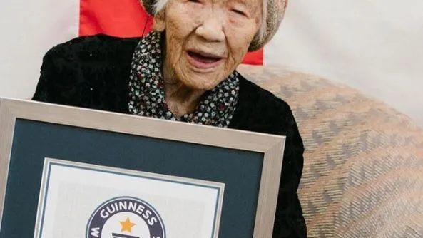 Kane Tanaka, la persona más anciana del mundo, cumple 119 años en Japón Kane Tanaka, la persona más anciana del mundo, cumple 119 años en Japón