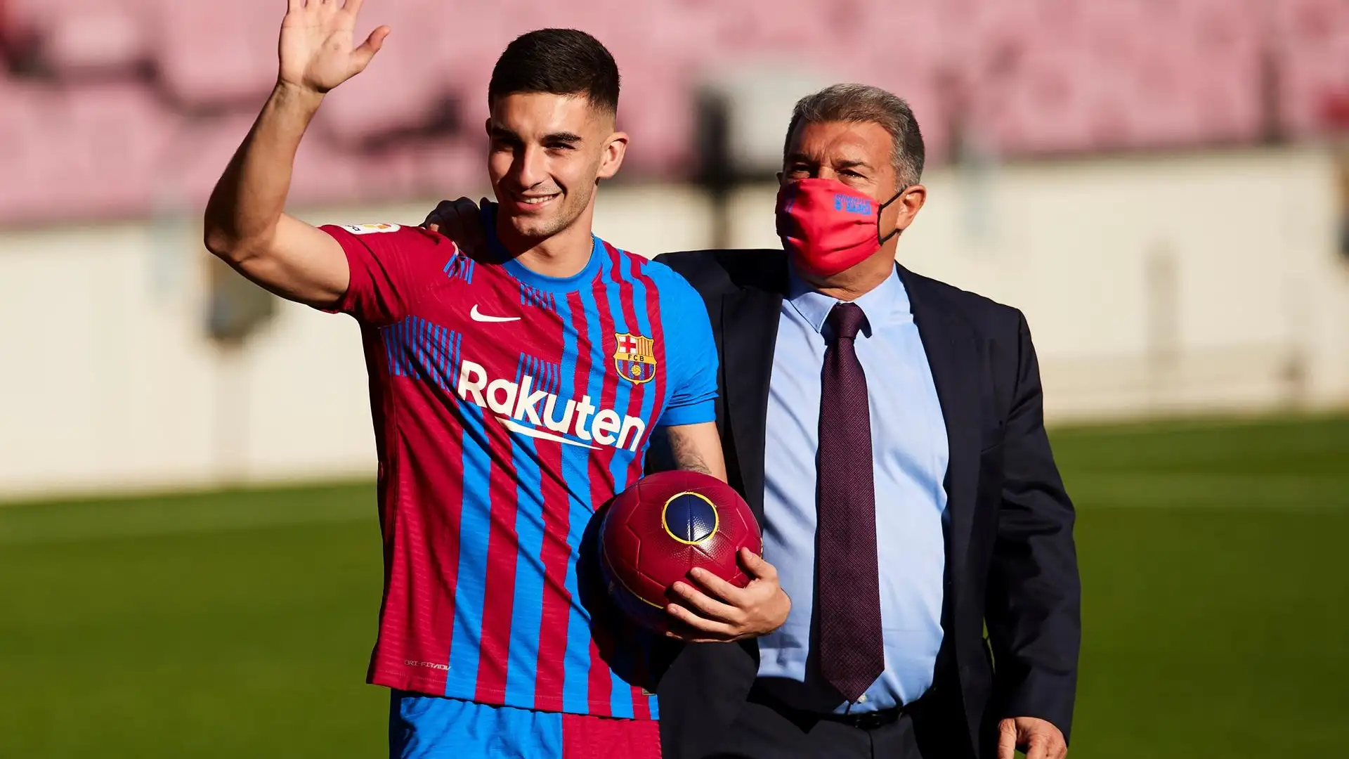 Ferran Torres: "Ya estoy a punto, la lesión está casi curada" Ferran Torres: "Ya estoy a punto, la lesión está casi curada"