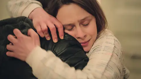 La emotiva reconciliación entre Ege y Neriman: “Eres lo único bueno que tengo en la vida” Mejores momentos | Capítulo 50