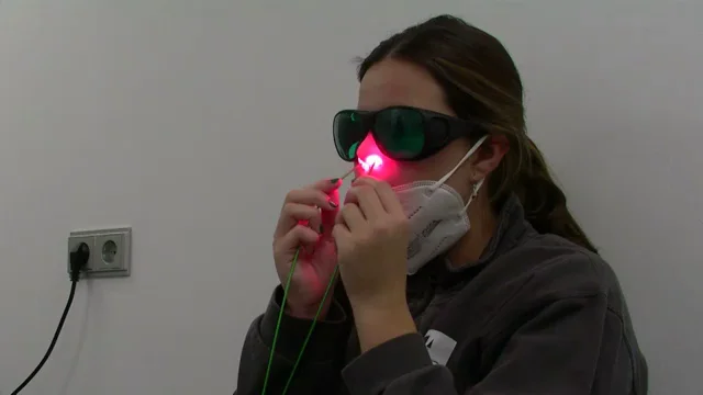 Universidad de Navarra ensaya un tratamiendo de fotodesinfección nasal que reduciría al mínimo el contagio por Covid Universidad de Navarra ensaya un tratamiendo de fotodesinfección nasal que reduciría al mínimo el contagio por Covid