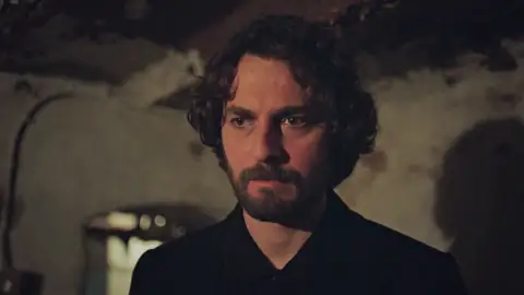 Una pista clave lleva a Han a descubrir al verdadero agresor de Esra Mejores momentos | Capítulo 50