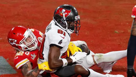 Los Buccaneers despiden a Antonio Brown tras su 'show' en pleno partido de la NFL Los Buccaneers despiden a Antonio Brown tras su 'show' en pleno partido de la NFL