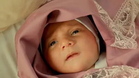 Leyla Yaman, así es la niña de Demir y Züleyha Leyla Yaman, así es la niña de Demir y Züleyha