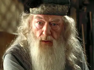 Michael Gambon como Dumbledore Michael Gambon como Dumbledore