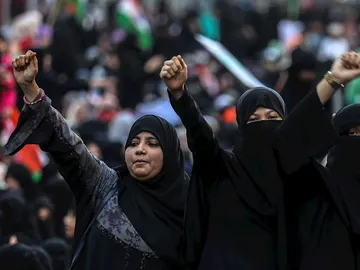 Subasta mujeres India Subasta mujeres India