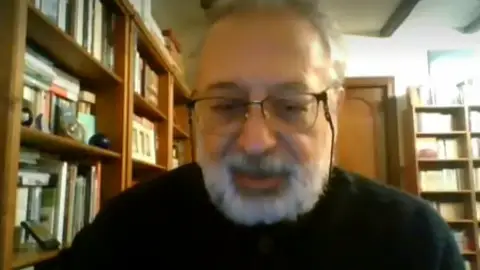 Daniel López Acuña, epidemiólogo: " Las cabalgatas son, en estos momentos de alta incidencia, un despropósito" Daniel López Acuña, epidemiólogo: " Las cabalgatas son, en estos momentos de alta incidencia, un despropósito"