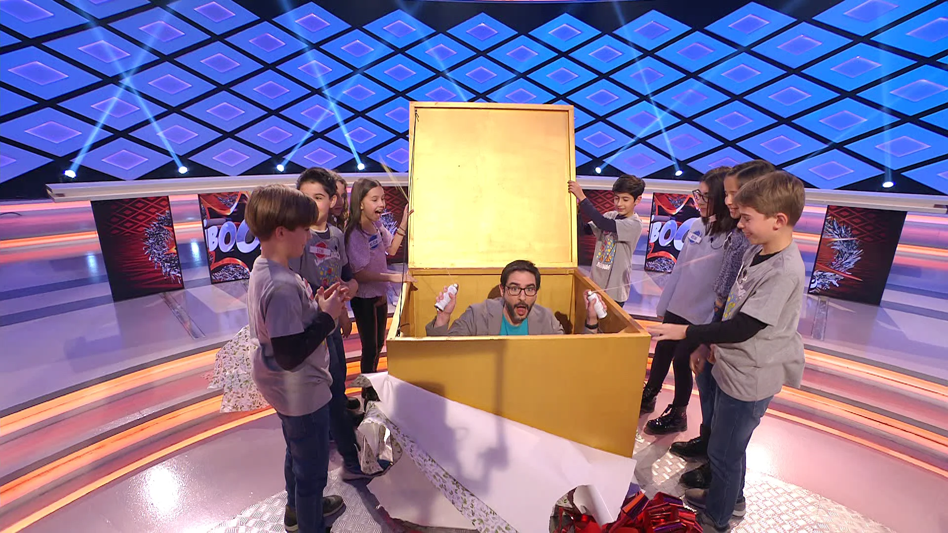 La divertida sorpresa de Juanra Bonet a los niños, protagonistas del ‘¡Boom!’ antes de la llegada de los Reyes Magos La divertida sorpresa de Juanra Bonet a los niños, protagonistas del ‘¡Boom!’ antes de la llegada de los Reyes Magos