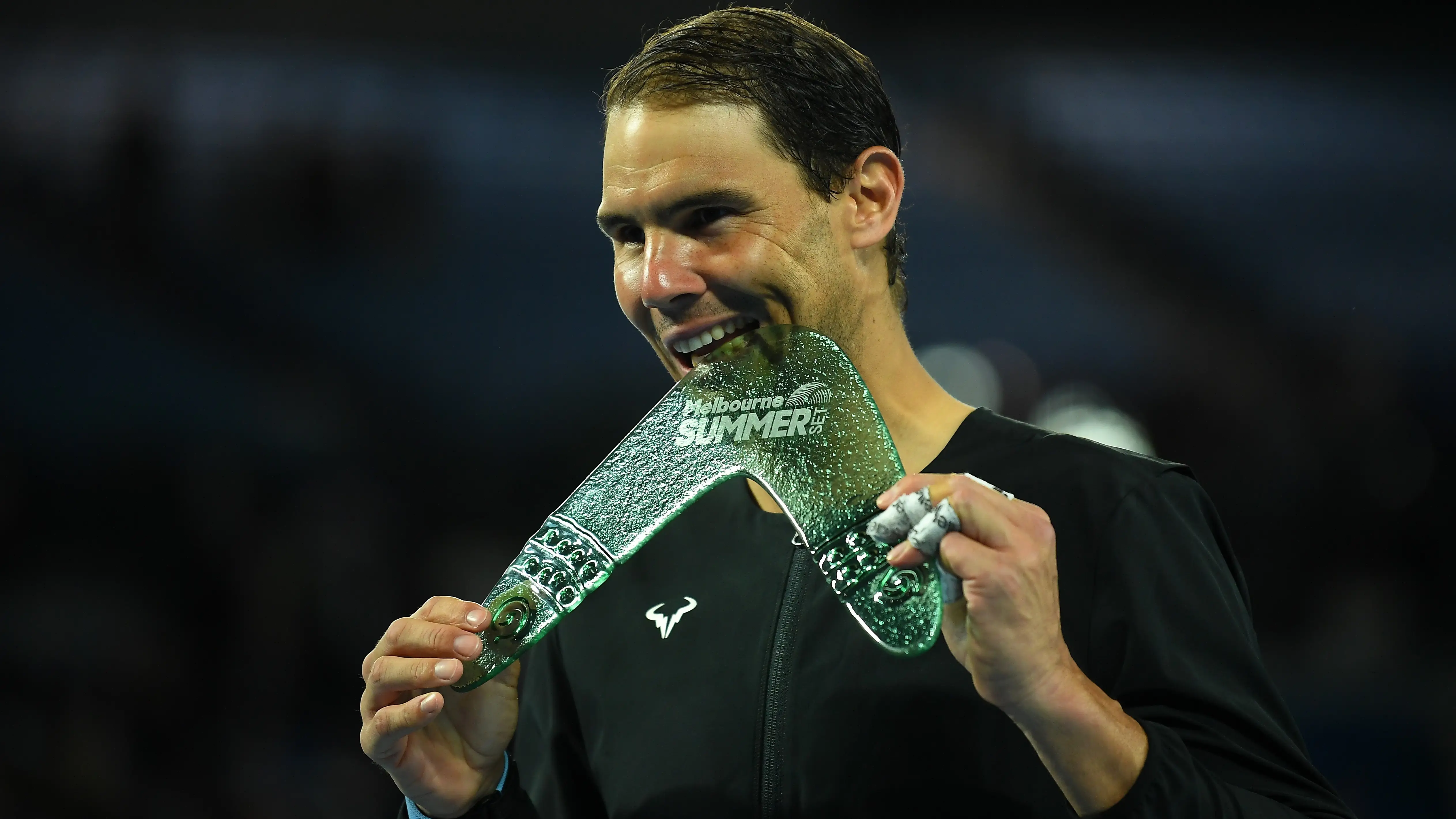 Rafa Nadal vuelve a lo grande y conquista su 89º título en el ATP 250 de Melbourne ante Cressy Rafa Nadal vuelve a lo grande y conquista su 89º título en el ATP 250 de Melbourne ante Cressy
