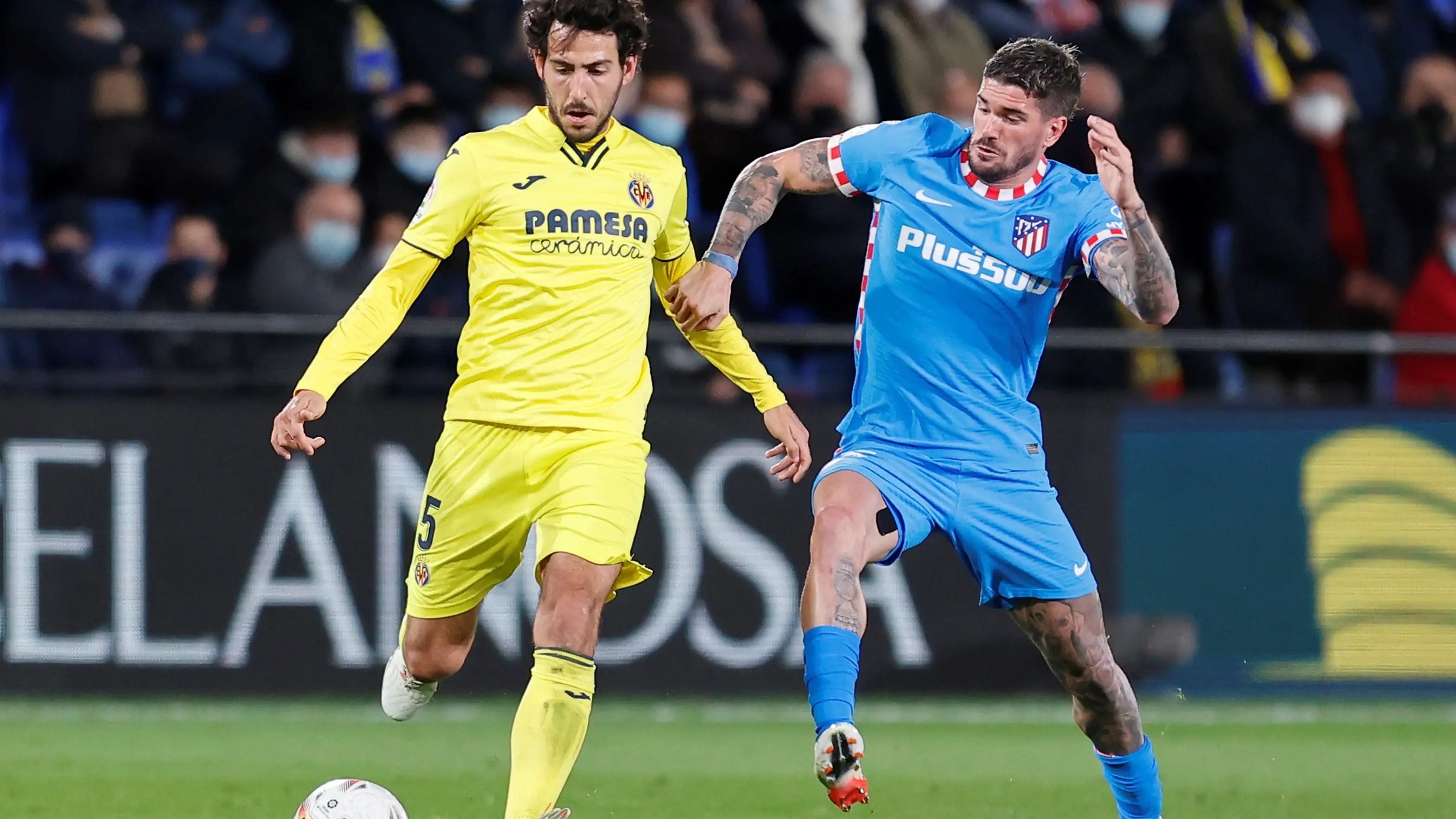 Villarreal y Atlético empatan a 2 en La Cerámica en un partidazo Villarreal y Atlético empatan a 2 en La Cerámica en un partidazo