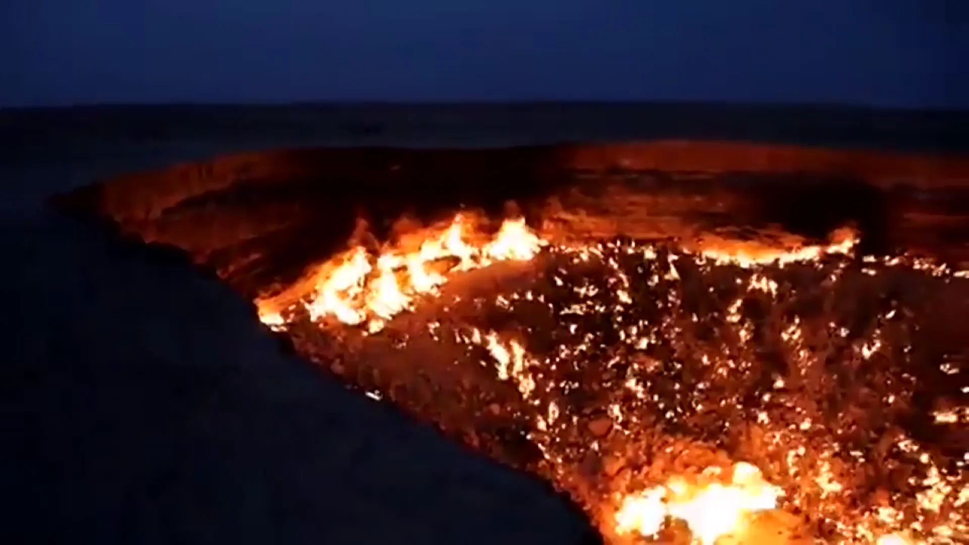 El presidente del Turkmenistán ordena la extinción de la 'Puerta del infierno', un cráter que llevaba décadas ardiendo El presidente del Turkmenistán ordena la extinción de la 'Puerta del infierno', un cráter que llevaba décadas ardiendo
