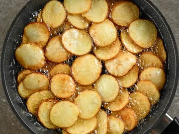 Freír patatas Freír patatas