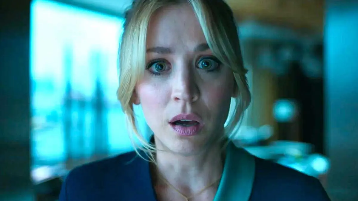 Kaley Cuoco como Cassie en 'The Flight Attendant' Kaley Cuoco como Cassie en 'The Flight Attendant'