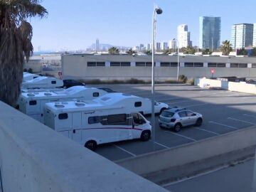 14 empleados de Aigües de Barcelona se confinan en caravanas