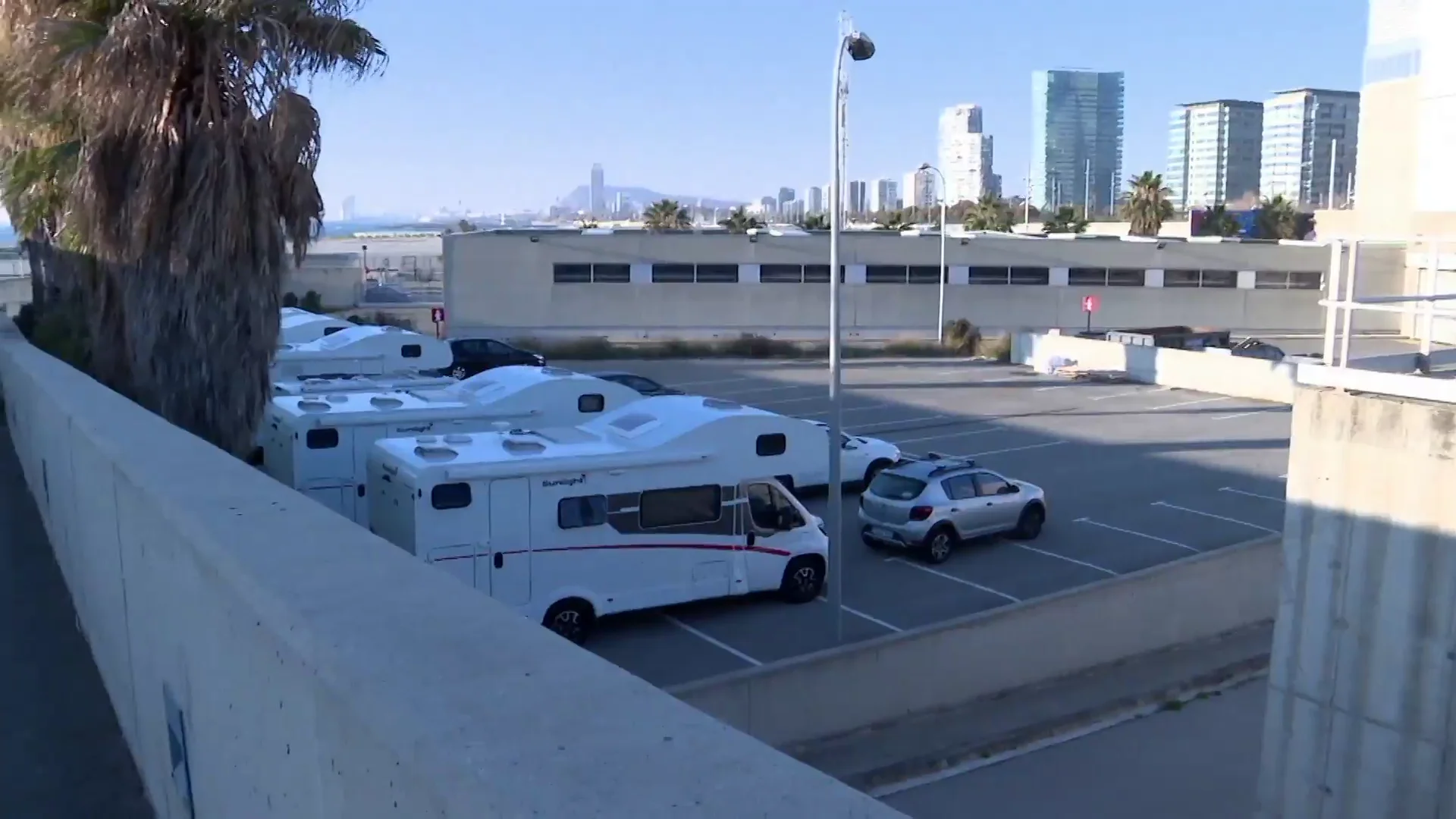 14 empleados de Aigües de Barcelona se confinan en caravanas 14 empleados de Aigües de Barcelona se confinan en caravanas