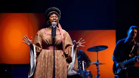 Nia Correia pide ‘One night only’ para disfrutar como Jennifer Hudson Nia Correia pide ‘One night only’ para disfrutar como Jennifer Hudson