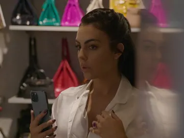 'Georgina' 'Georgina'