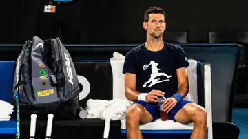 Novak Djokovic durante un entrenamiento en Melbourne Novak Djokovic durante un entrenamiento en Melbourne