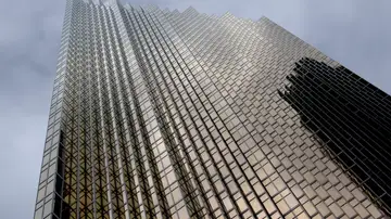 Amancio Ortega compra el rascacielos revestido en oro Royal Bank Plaza de Toronto por 800 millones de euros Amancio Ortega compra el rascacielos revestido en oro Royal Bank Plaza de Toronto por 800 millones de euros