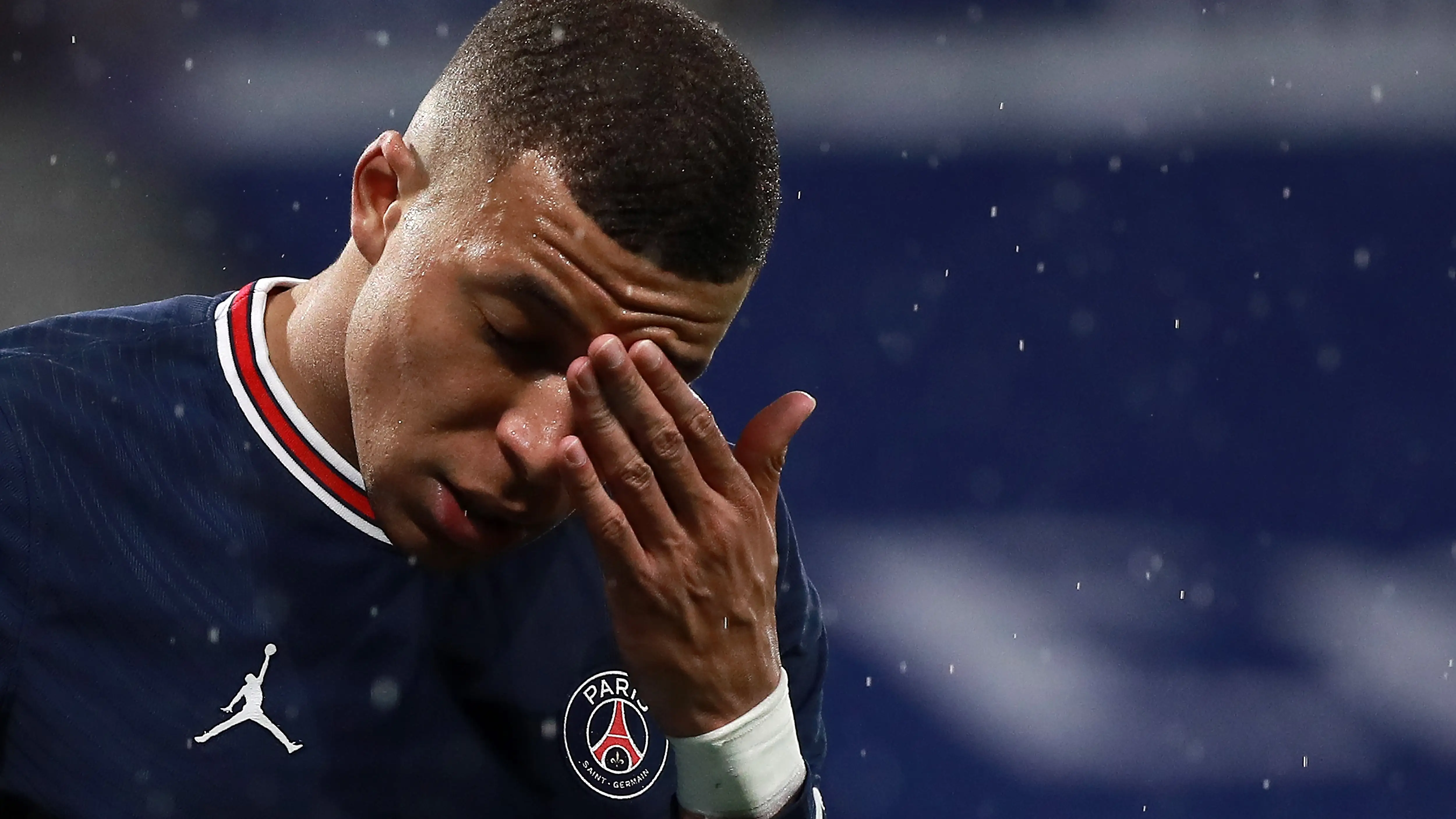 El PSG ofrece a Mbapp&eacute; un nuevo contrato de corta duraci&oacute;n, seg&uacute;n 'Telefoot'