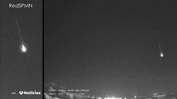 Las imágenes de cómo un bólido atraviesa el cielo en Ciudad Real