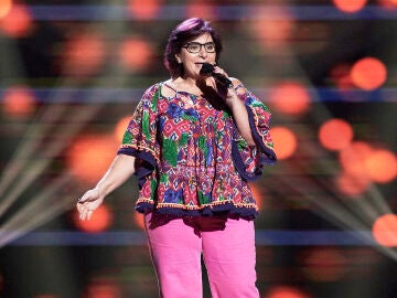 Esperanza Alarcón canta ‘Eres tú’ en las Audiciones a ciegas de ’La Voz Senior’